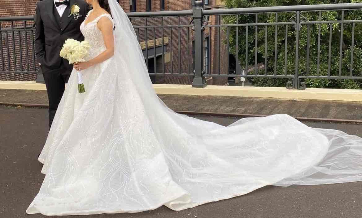 C2023-SBG72H - sleeveless formal ball gown beaded wedding dress