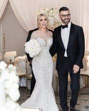 C2023-LS20T - Vestido de novia de manga larga con escote ilusión transparente y cola desmontable