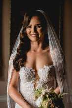 C2023-CS62 - vestido de novia de encaje bordado con manga corta