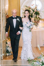 C2023-SF35a - Vestido de novia bordado con motivo floral en 3D sin tirantes