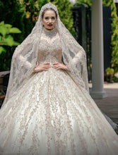 C2023-LSM918 - Vestido de novia modesto de manga larga con cuentas de cristal swarovski y cuello alto