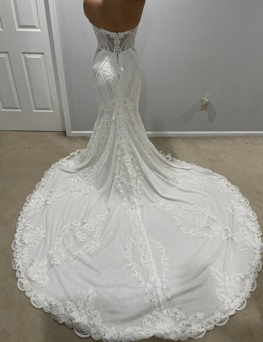 C2023-SS6L4 - strapless sweetheart beaded lace & embroidery wedding gown