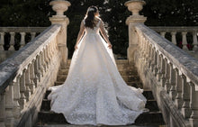 C2024-SV40F - vestido de novia entallado sin mangas con escote en pico