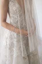 C2024-SV621 - Vestido de novia sin mangas con cintura imperio y escote en V profundo