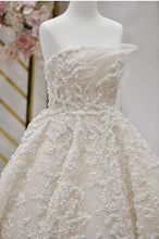 C2024-BG792 - vestido de novia sin tirantes con cola catedral