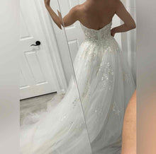 C2024-SH55 - robe de mariée bustier décolleté en cœur avec traîne en tulle chapelle