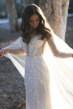 C2024-LS81s: vestido de novia transparente de manga larga adornado con busto sexy con cuello en V