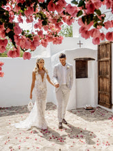 C2024-VS993 - vestido de novia de encaje sin mangas con cuello en V