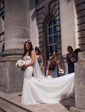 C2024-SS40L - robe de mariée bustier en dentelle avec applications de perles