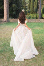 C2024-FS72 - vestido de novia evasé con hombros descubiertos, encaje de pedrería y corpiño bordado