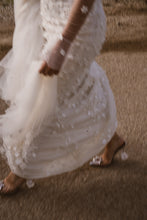 C2024-SC95 - vestido de novia sin tirantes con corpiño corsé y mangas transparentes desmontables