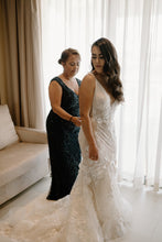 C2024-VN61 - Vestido de novia sin mangas con escote en V y escote en V con espalda abierta y drapeado de perlas