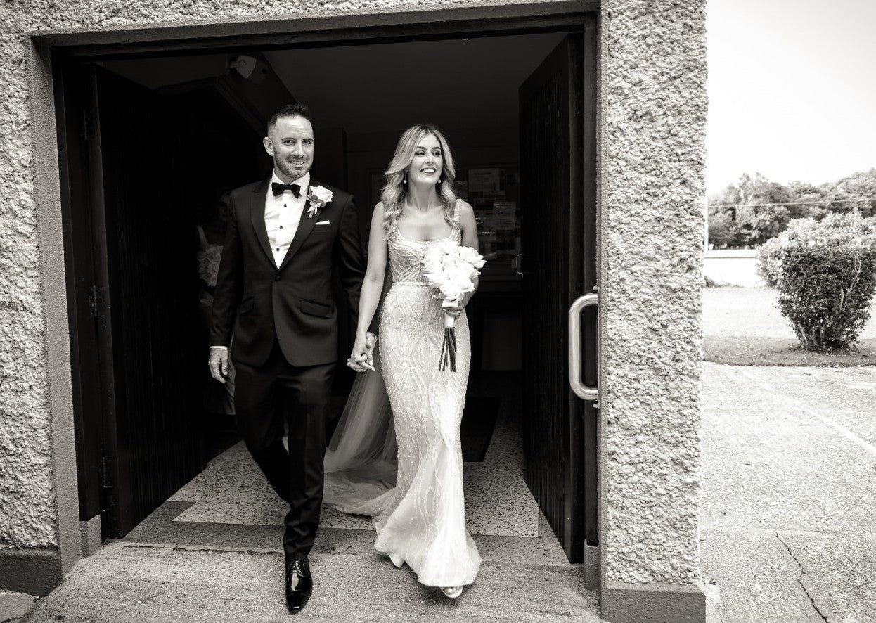 C2024-B993 - robe de mariée sans manches à encolure dégagée