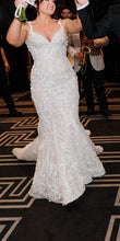 C2024-FF523: vestido de novia ajustado estilo sirena con adornos florales en 3D y falda desmontable