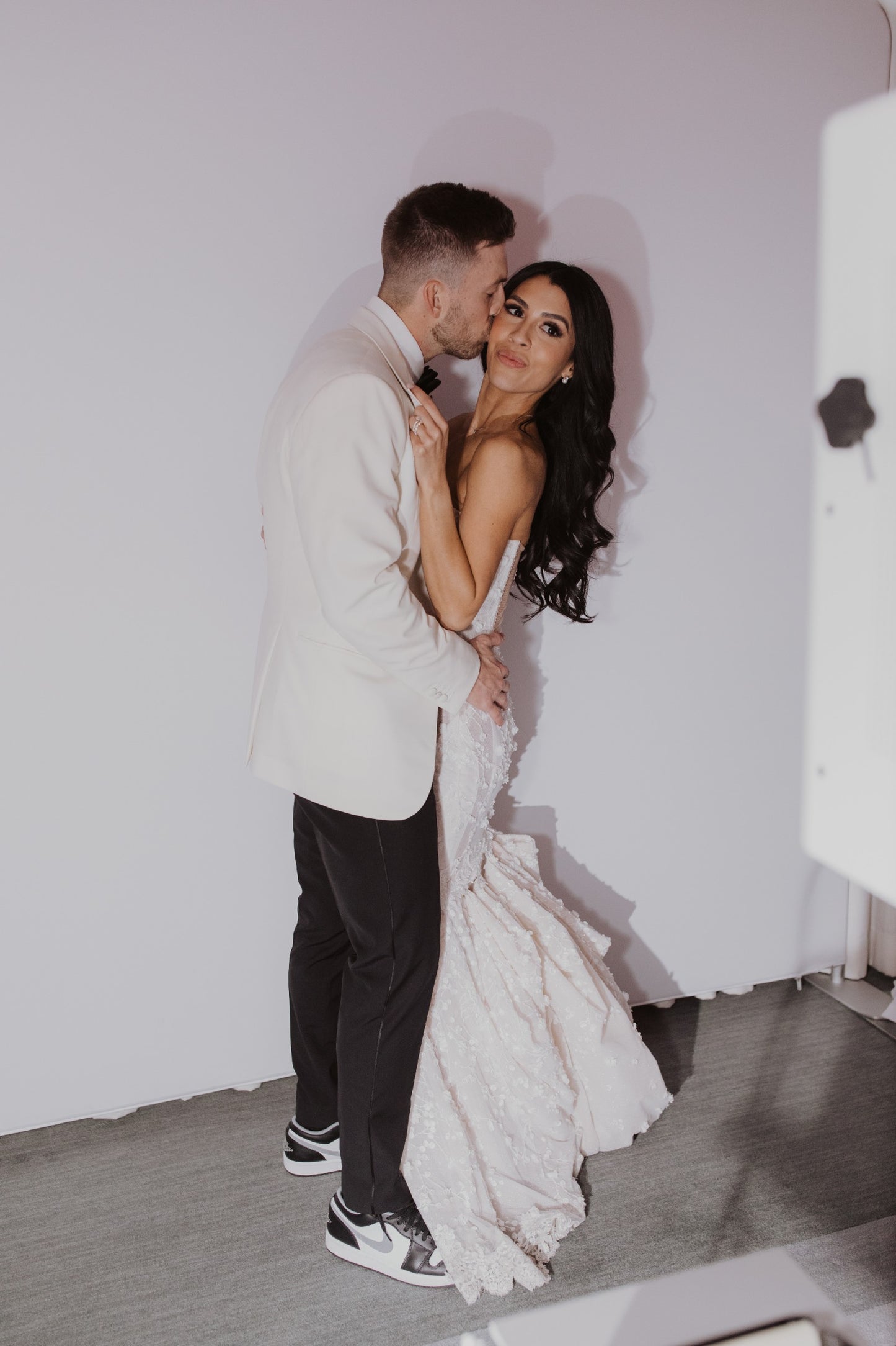 C2024-SL374 - strapless lace wedding gown with detachable long arm sleeves