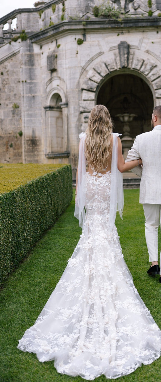 C2024-GL104 - sleeveless embroidered wedding gown
