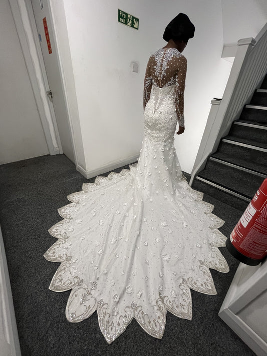 C2025-EA2840 - long sleeve bling beaded wedding gown