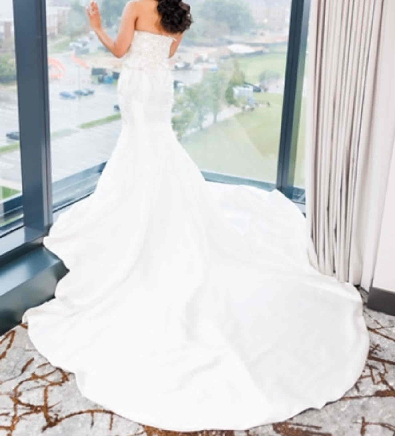 C2025-EA2922 - strapless mermaid wedding gown