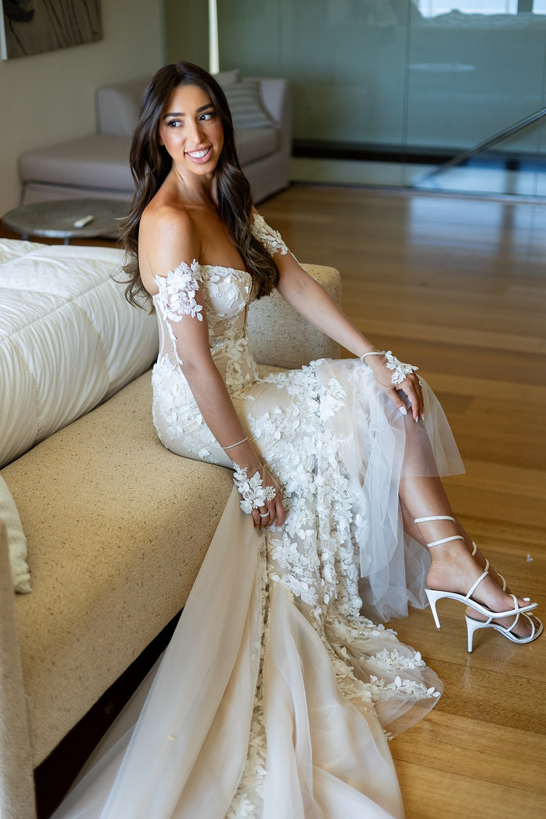 C2025-GLLS1 - 3D embellished fitted wedding gown