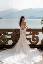 C2024-SS63F - Vestido de novia de encaje con pedrería y hombros descubiertos y corpiño tipo corsé