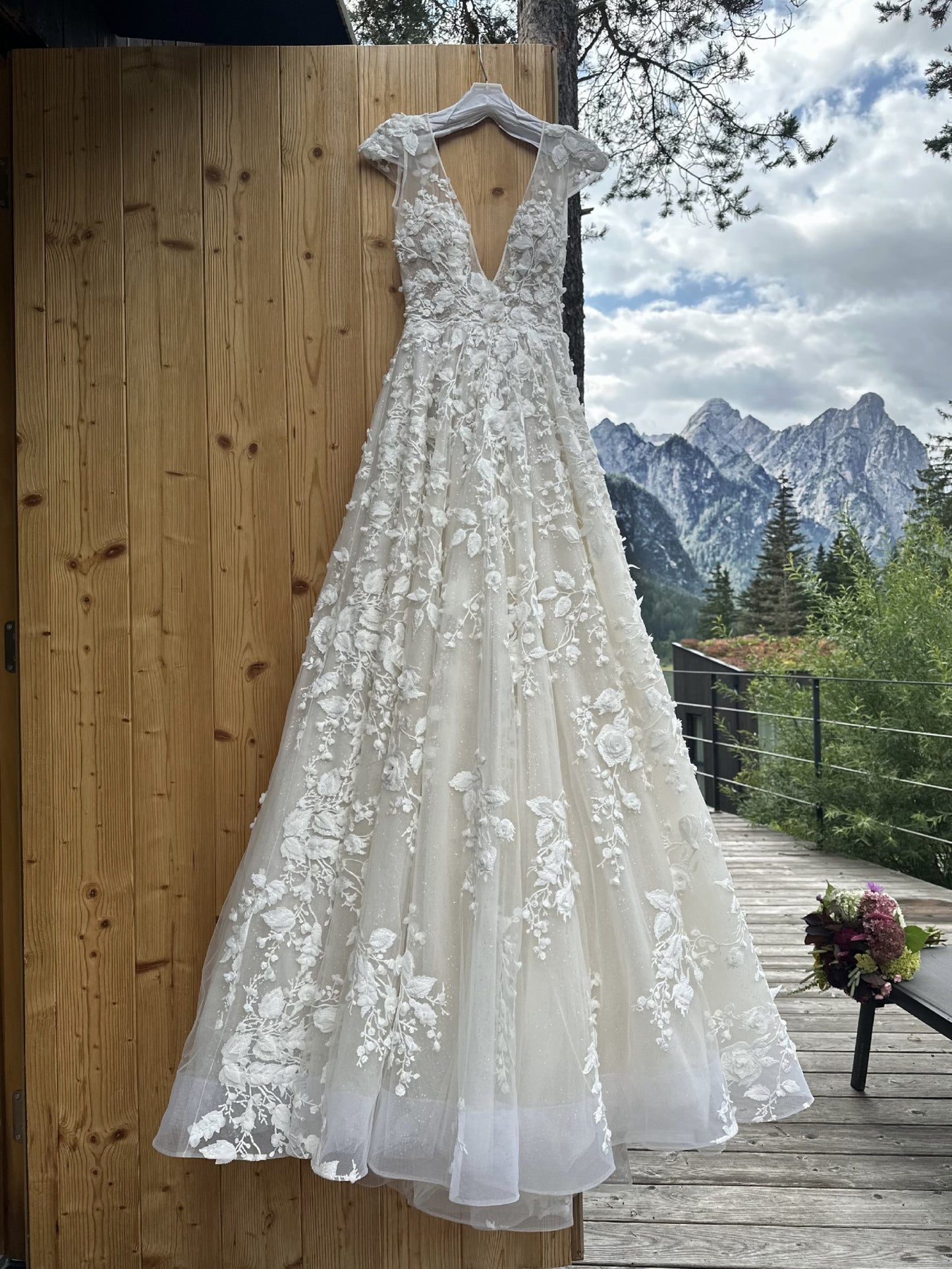 C2023-AL49 - short cap sleeve a-line 3D flower motif wedding gown with chapel train