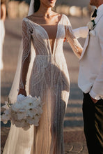 C2023-LSV20 - vestido de novia sexy con cuello en V profundo y cuentas de manga larga