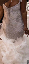 C2023-SC41F - vestido de novia ajustado y con vuelo con cuentas de cristal de Swarovski y escote redondo