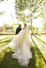 C2023-EW46B - vestido de novia con cintura imperio y manga obispo con hombros descubiertos