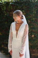 C2023-VLS19b sexy v-neck long sleeve beaded wedding gown
