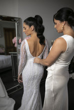 C2023-BVc - vestido de novia sexy de manga larga con cuello en V y pedrería