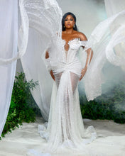 C2023-OS35P - robe de mariée perlée grande taille ajustée à épaules dénudées