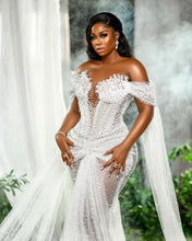 C2023-OS35P - robe de mariée perlée grande taille ajustée à épaules dénudées