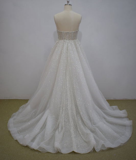 Style MA21044 - Robe de mariée trapèze sans bretelles à taille empire et perles