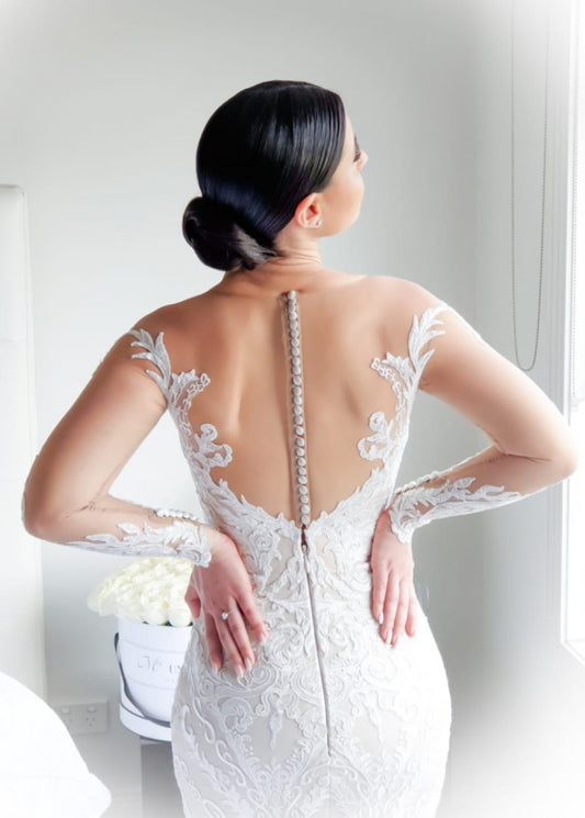 C2022-LS363 - Robe de mariée à manches longues et décolleté illusion transparent avec traîne amovible