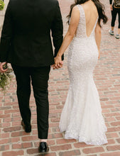 C2022-SV320 - Vestido de novia transparente sin mangas con escote en V y motivo floral