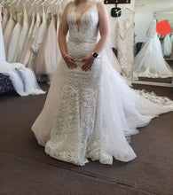 C2023-SSV610 sexy v-neck lace wedding gown with spaghetti straps