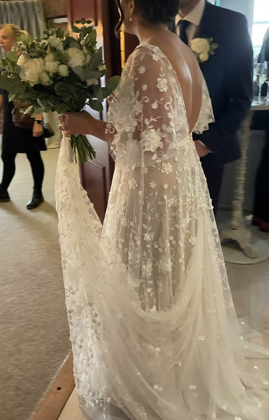 C2023-SSO551 - sheer elbow length long sleeve plus size wedding gown