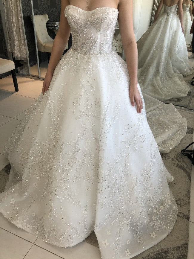 C2023-5520 vestido de novia de corte a con cuentas sin tirantes