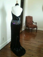 Style C97B - Robe de concours noire à perles liquides style licou Darius Cordell