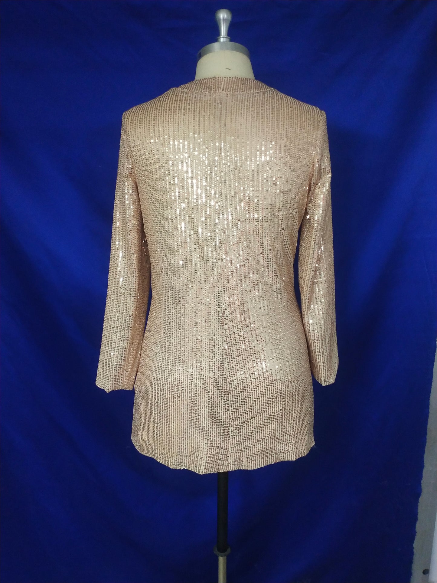 Tailleur pantalon à manches longues et perles à sequins dorés