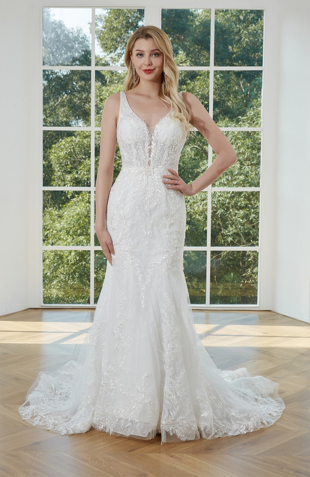 Style wt417 - robe de mariée brodée sans manches à col ouvert