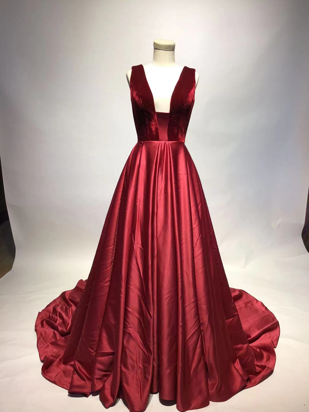 Style DOL40 - robe de bal formelle sans manches