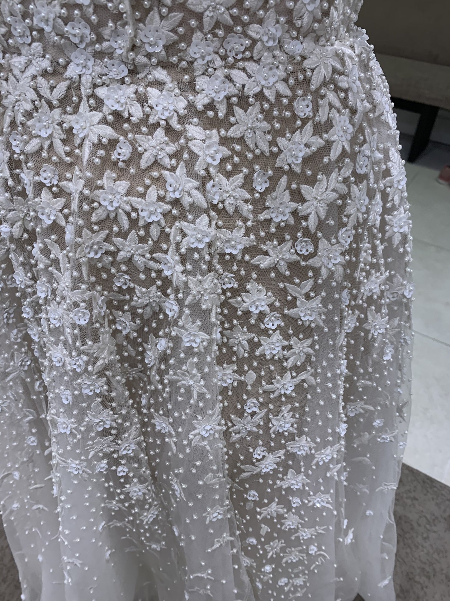 C2023-SA911 - strapless plus size a-line wedding gown