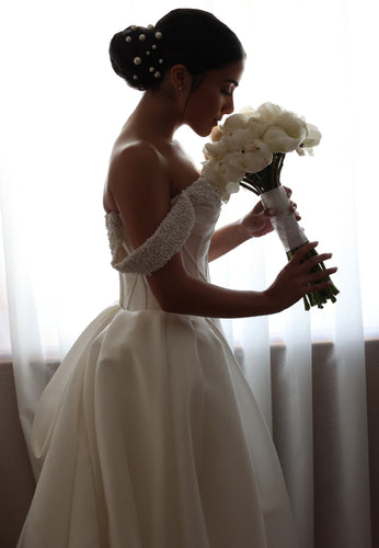C2023-OS109h - Off the shoulder ball gown wedding dress