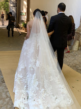 C2023-AL63T - Vestido de novia de corte A con tirantes finos y encaje estampado con bordado grande