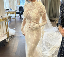 C2023-LSM5K - modesto vestido de novia ajustado de encaje con pedrería y manga larga