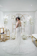 C2023-LS83P - Vestido de novia transparente de manga larga con pedrería y cola desmontable