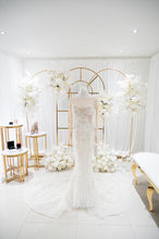 C2023-LS83P - Vestido de novia transparente de manga larga con pedrería y cola desmontable