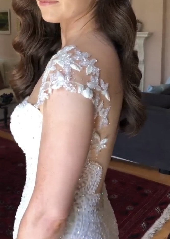 C2023-CS62 - Robe de mariée en dentelle brodée à manches courtes