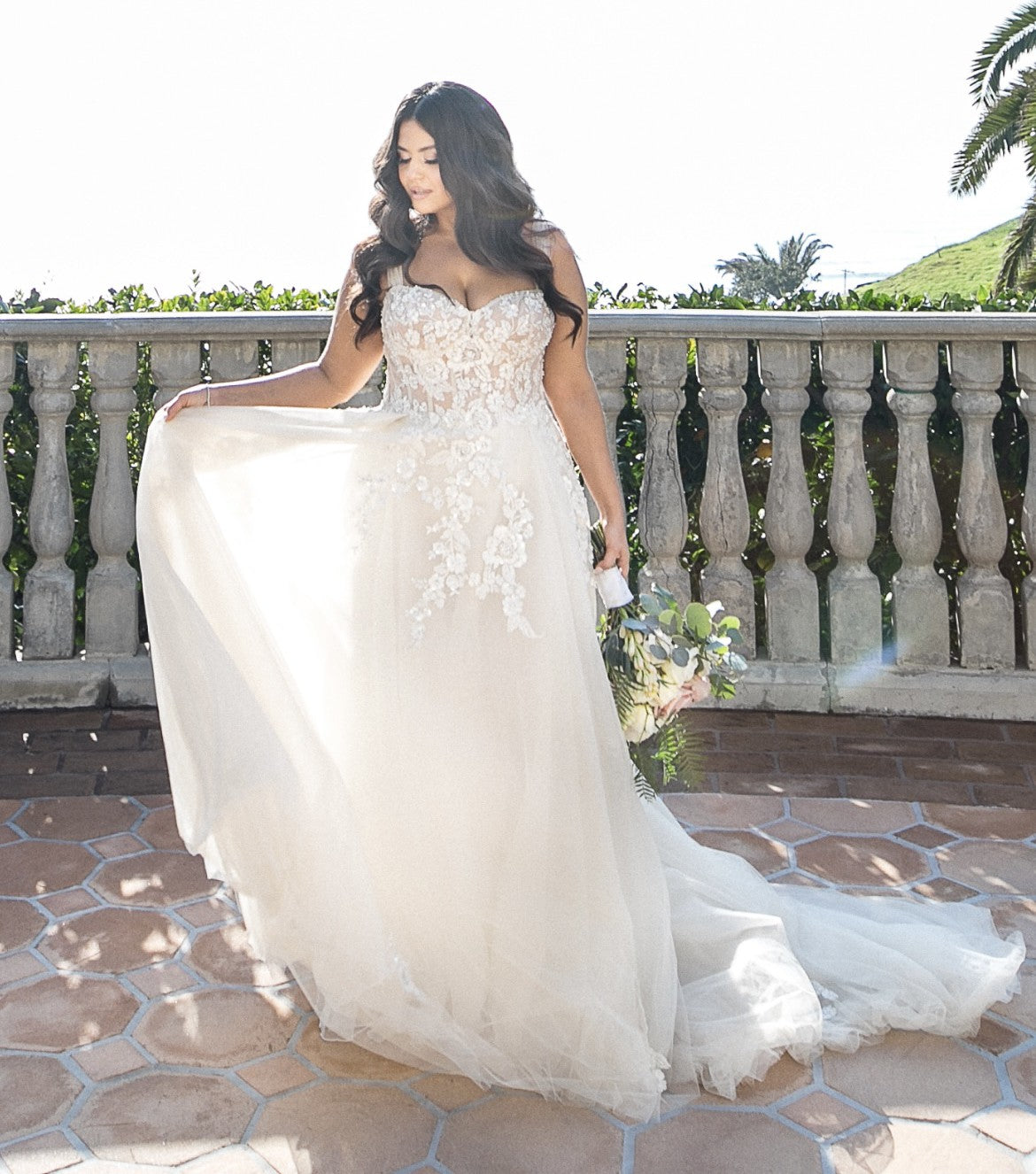 C2023-PSA88 - robe de mariée trapèze en dentelle grande taille sans manches
